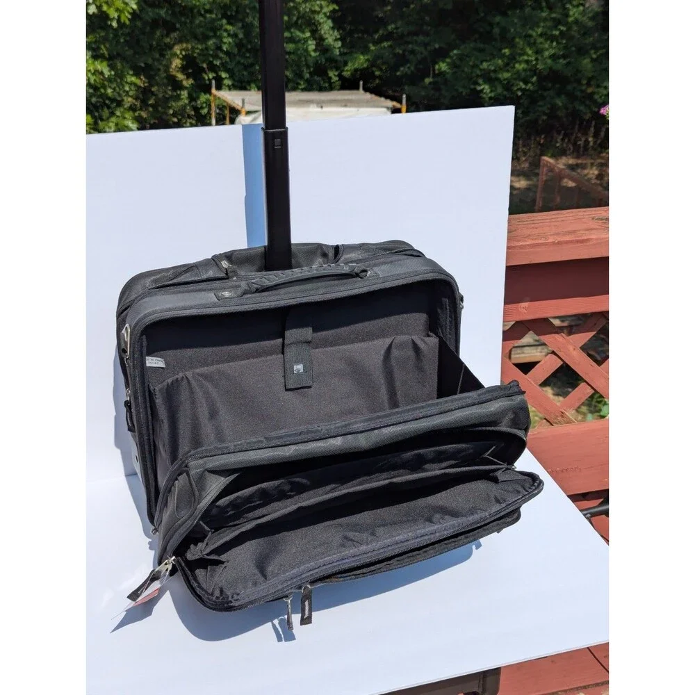 OGIO Tech Executive Wheeled Briefcase Laptop Travel Bag-Black Carry-On 18x14x7